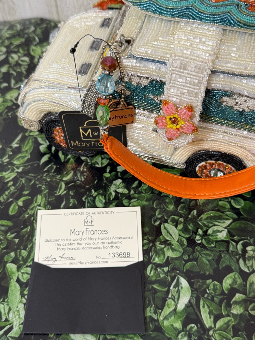 Mary Frances “Day Trip” Cream Beaded Camper Surf Theme Bag Cert of Authenticity - Picture 5 of 15